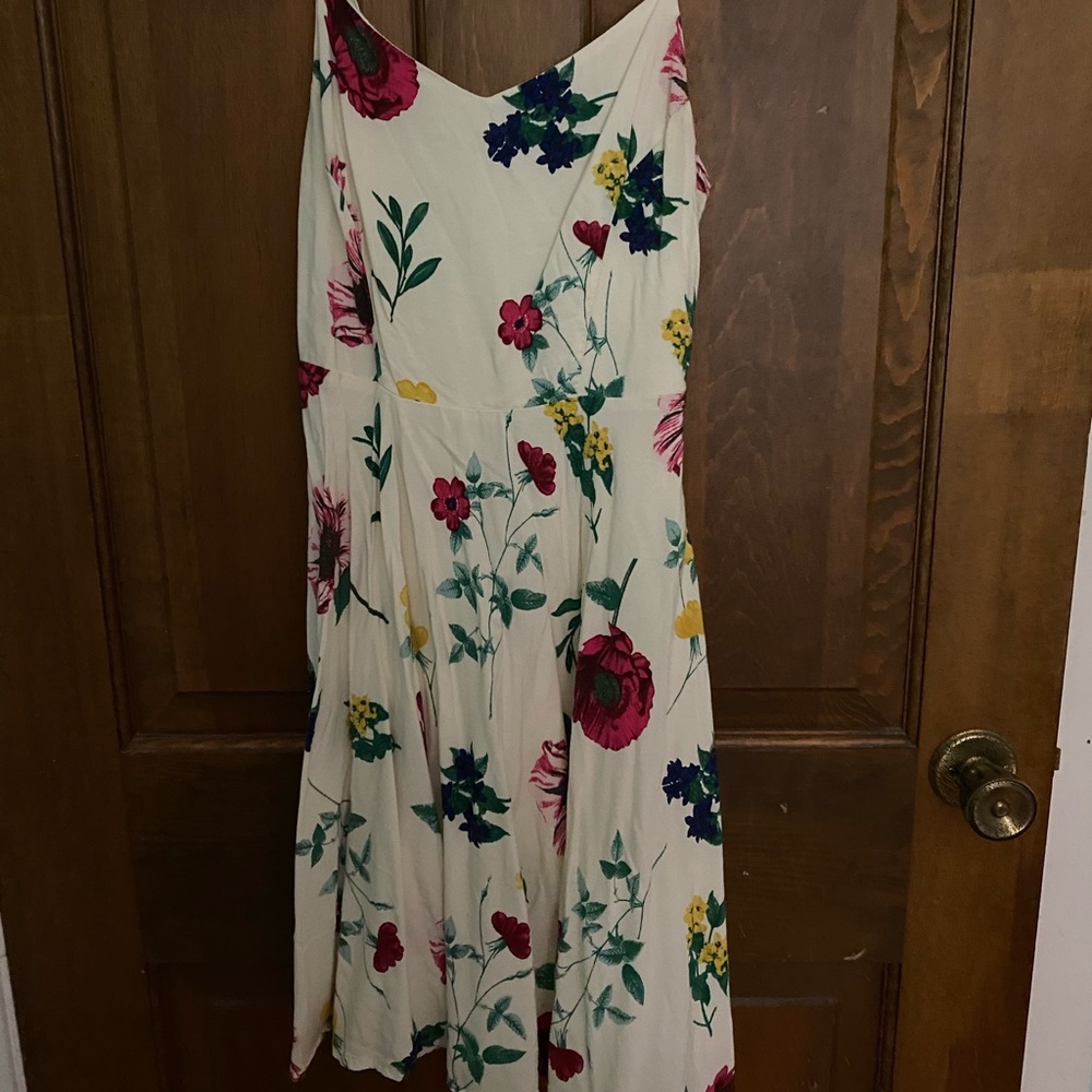 Old Navy floral dress size: s